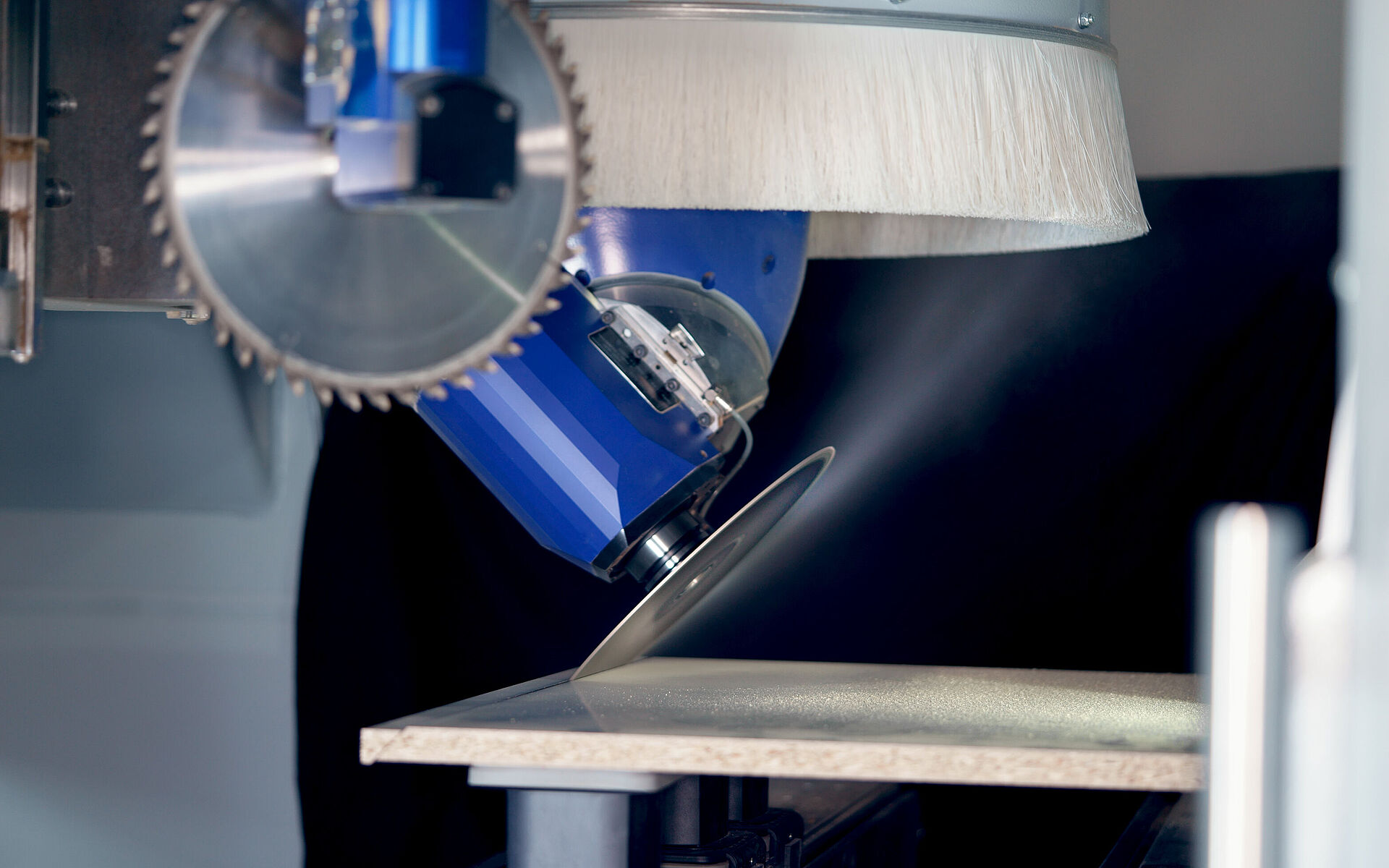 Leitz circular sawblade WhisperCut on CNC machine