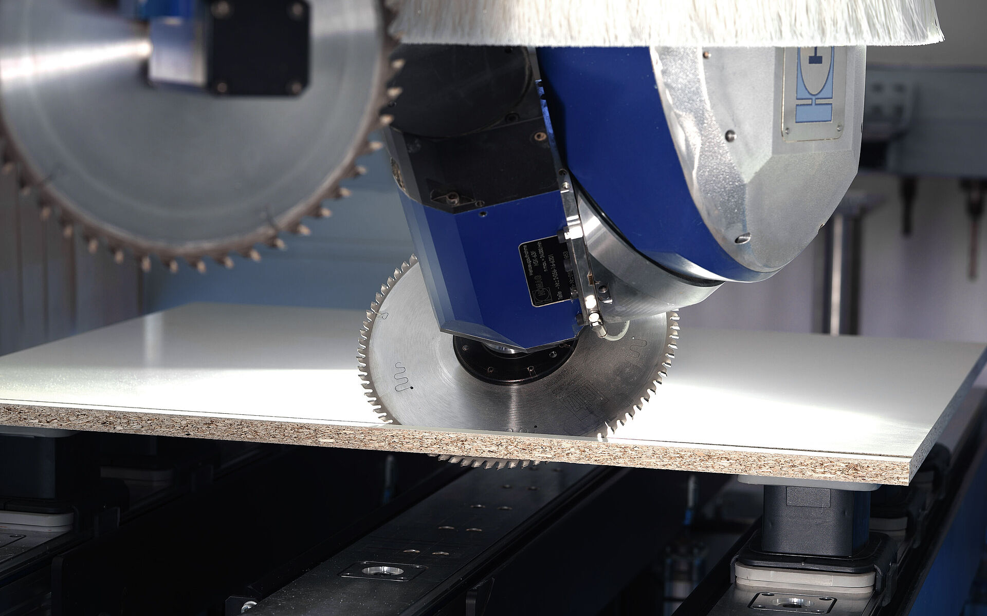 Leitz Kreissägeblatt Katana auf CNC-Maschine